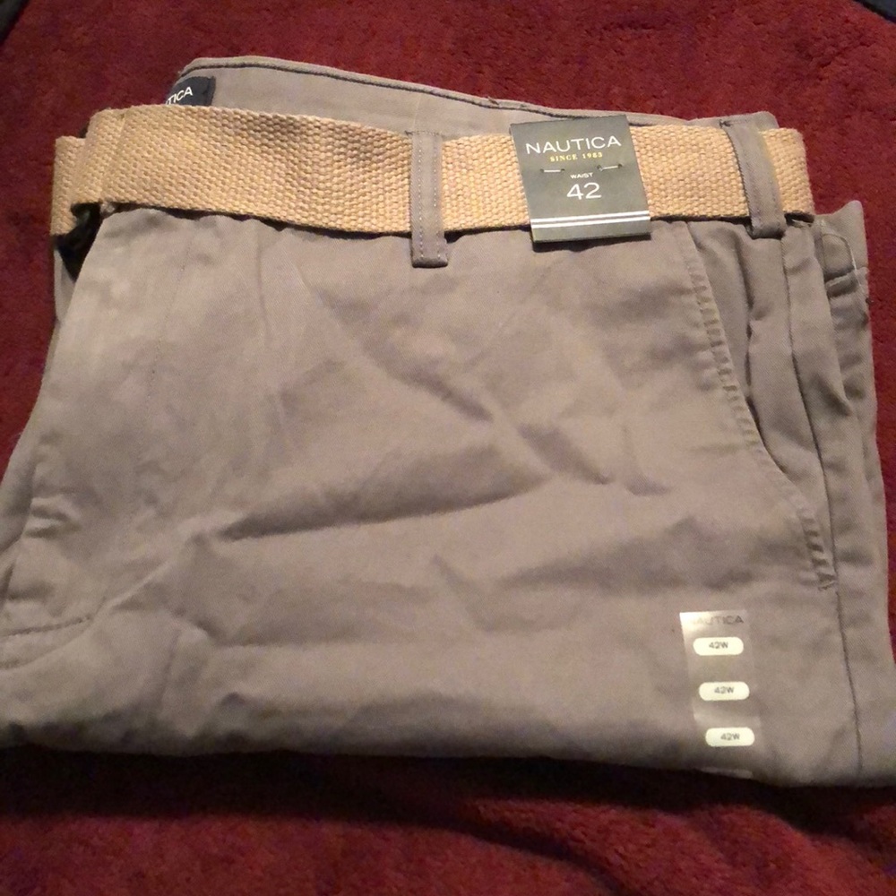NWT Nautica shorts with belt